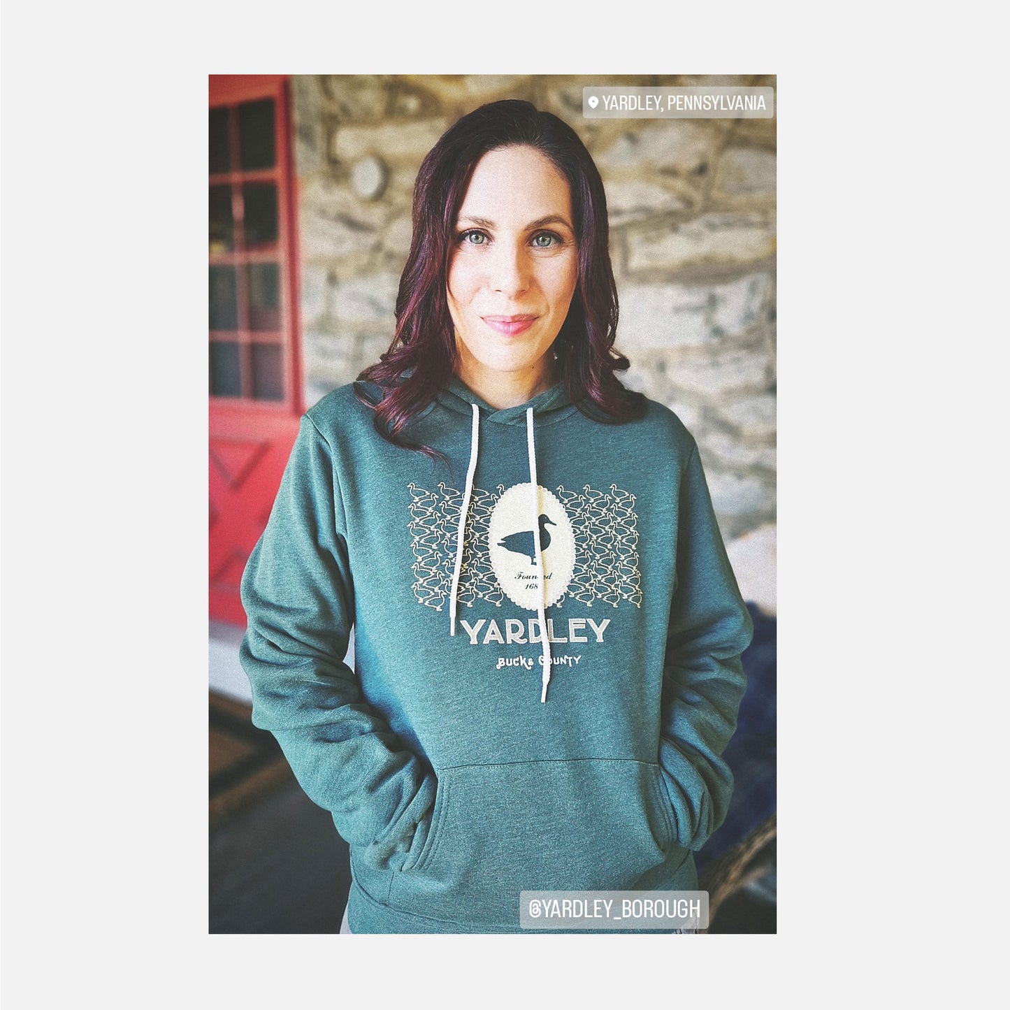 Duck Portrait/Yardley graphic Pullover Hoodie