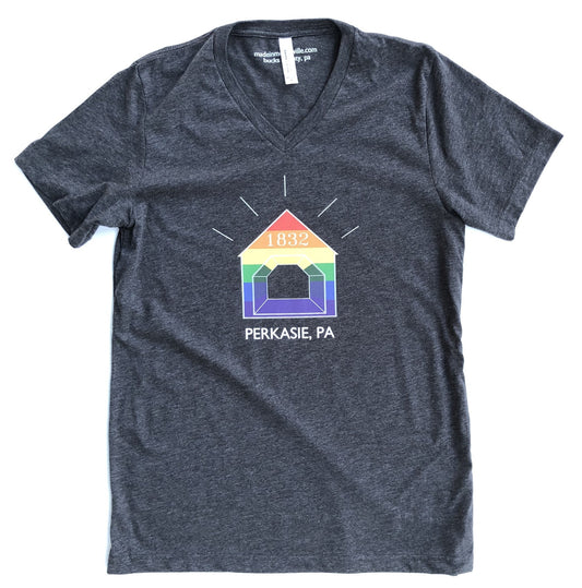 Rainbow Covered Bridge / Perkasie, PA graphic V-Neck T-shirt - dark gray heather