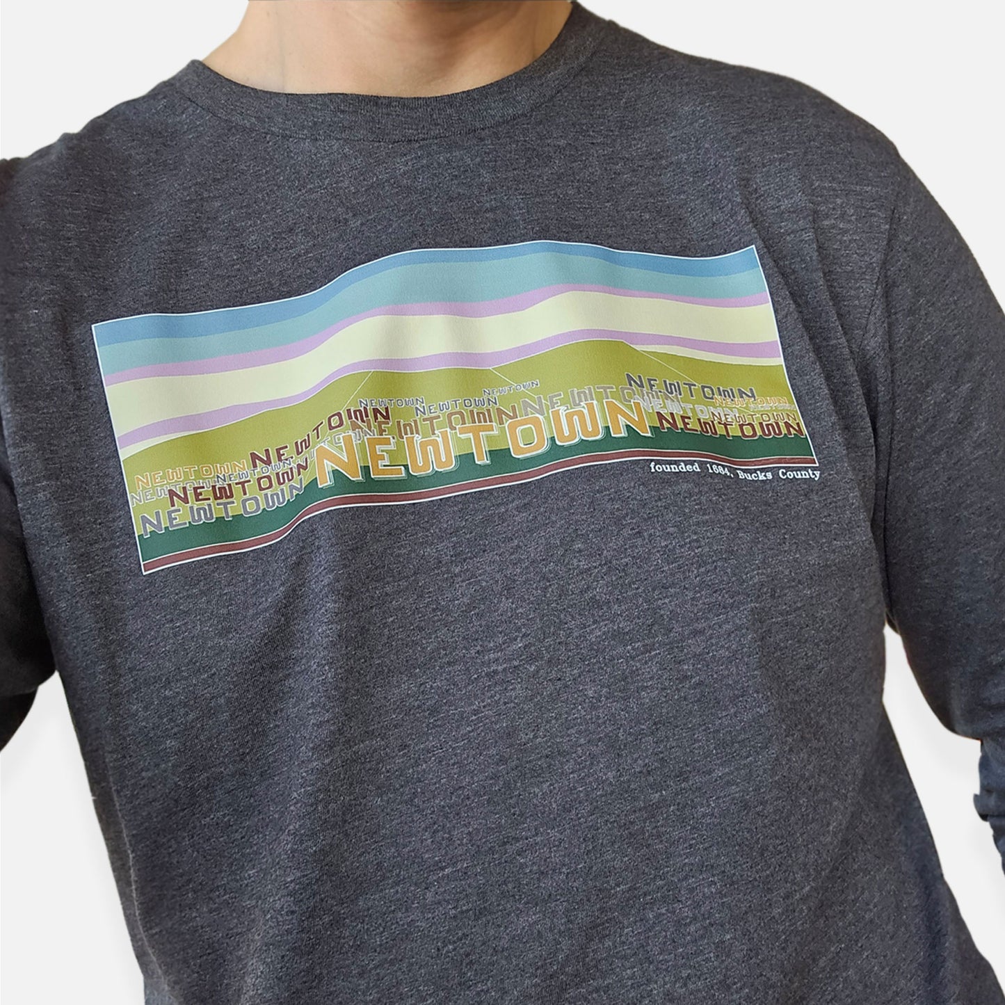 Newtown graphic Long Sleeve-shirt