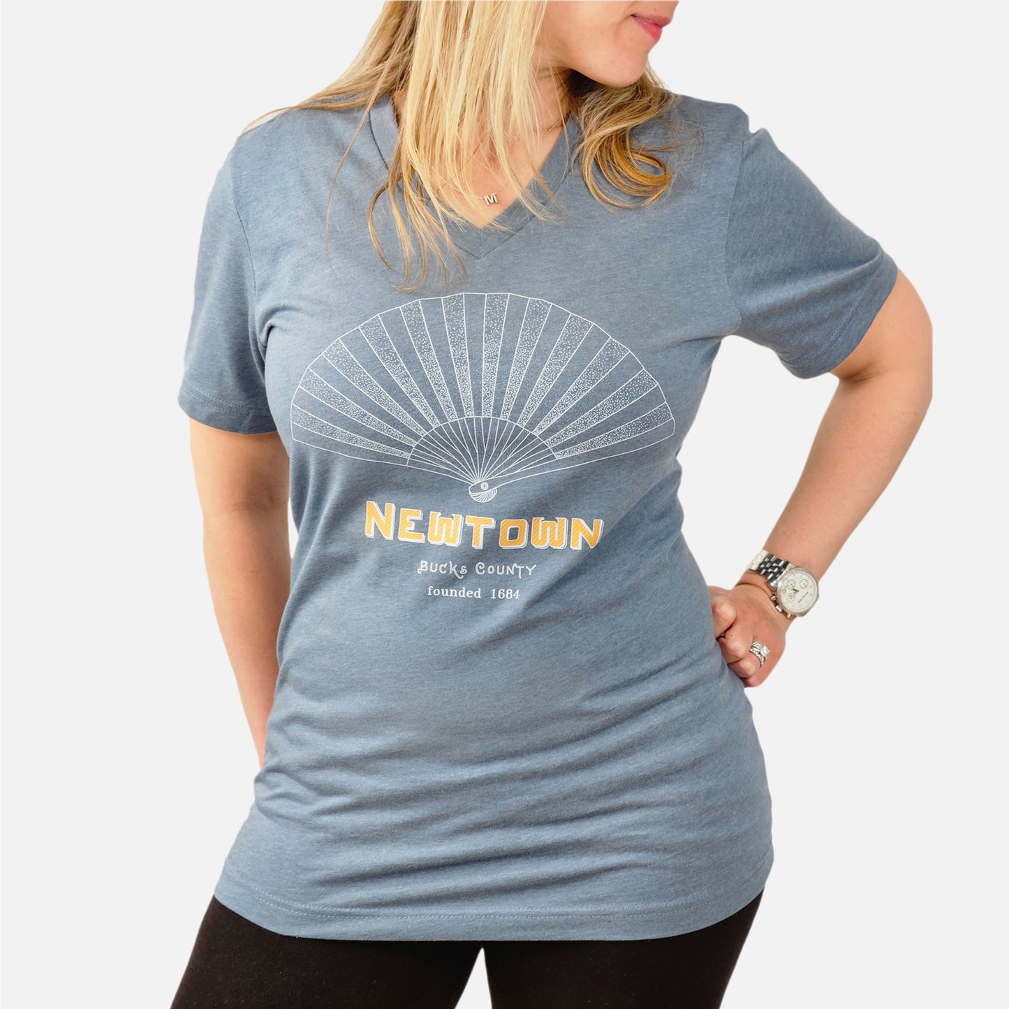 Open Fan/Newtown graphic V-neck T-shirt - heather slate