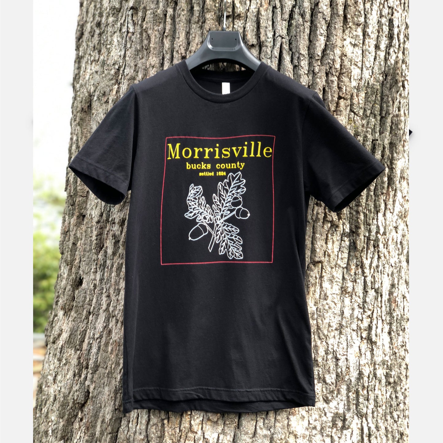 Framed Morrisville white oak leaves T-shirt - black